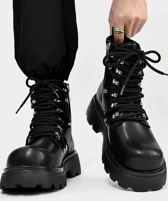 Black British-Style Zipper Boots