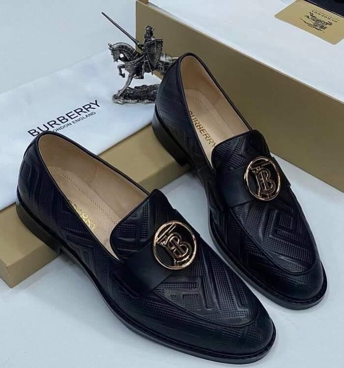 Burberry Men’s Black Leather Loafers