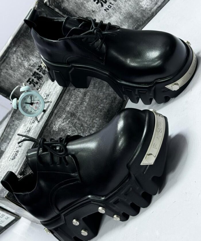 Chiclara Futuristic Black Platform Oxfords