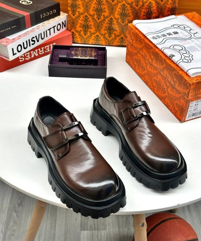 Chunky Platform Sole Metal Buckle Luxury Footwear