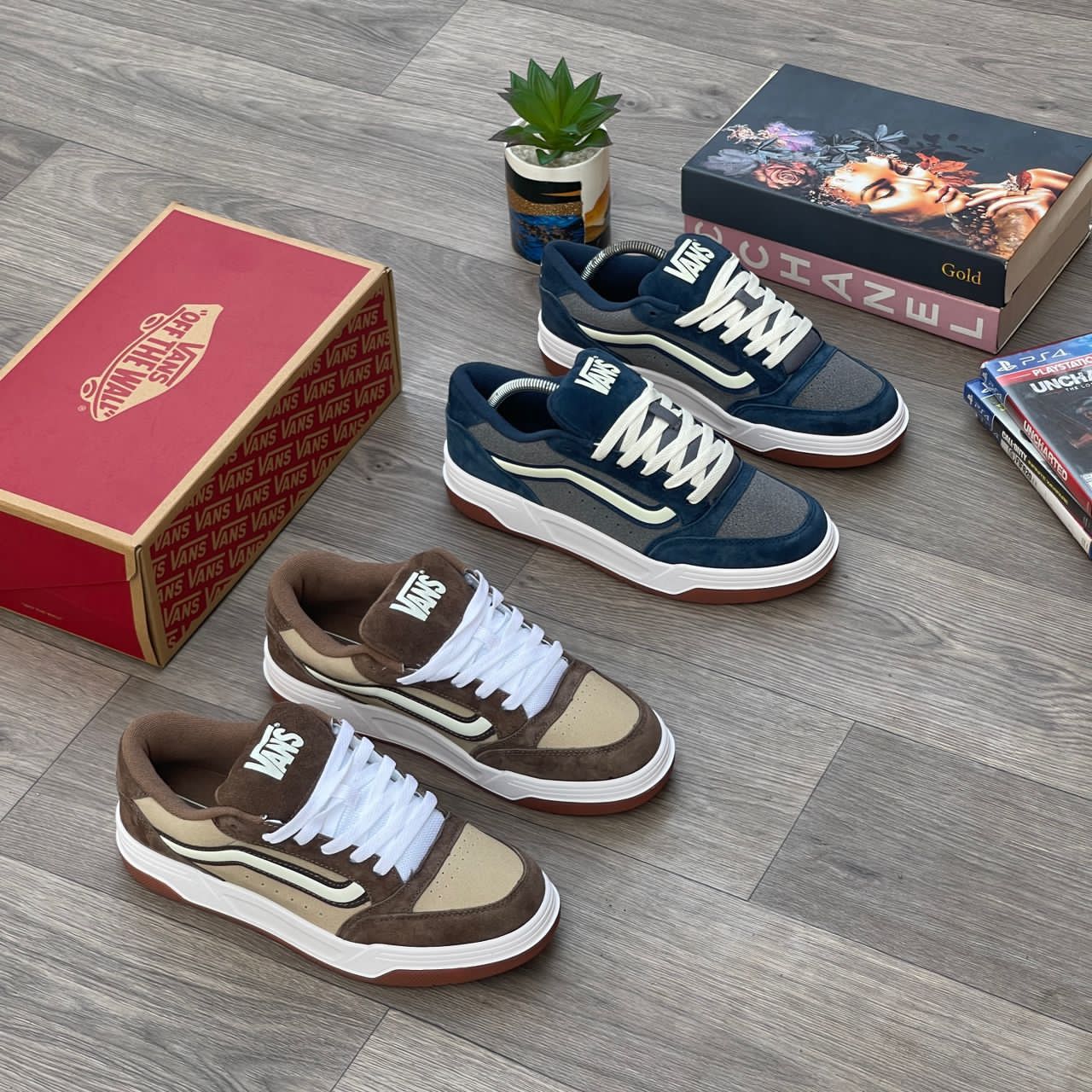 Chunky Skate-Inspired Trainers with 3D Sidestripe Design Chunky Skate-Inspired Trainers with 3D Sidestripe Design