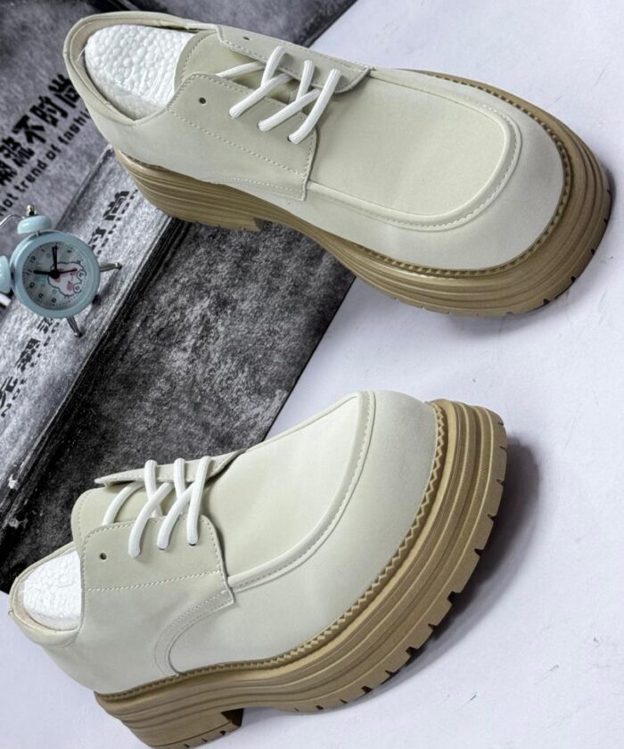 Classic Beige Sole Lace-Up Men’s Shoes
