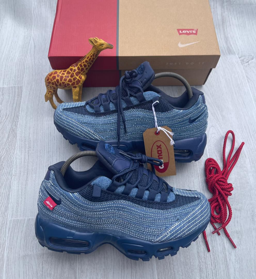 Denim Layered Sneakers with Frayed Edge Design Denim Layered Sneakers with Frayed Edge Design