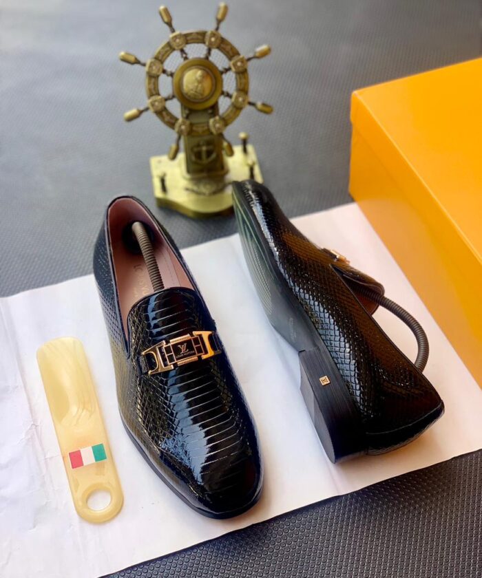 Exotic Embossed Texture Gold Buckle Luxury Shoes