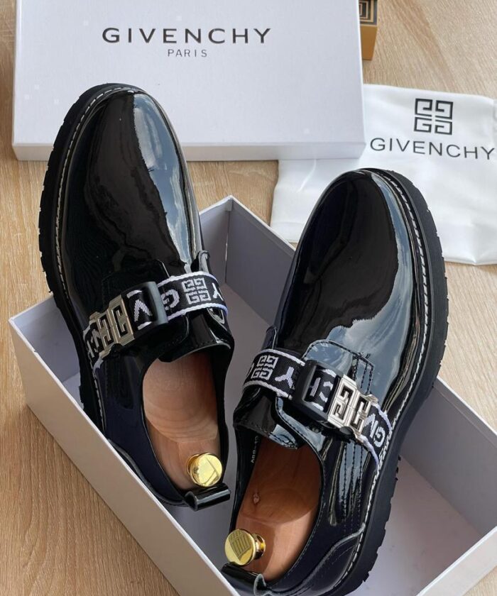 Givenchy Men’s Black Glossy Loafers