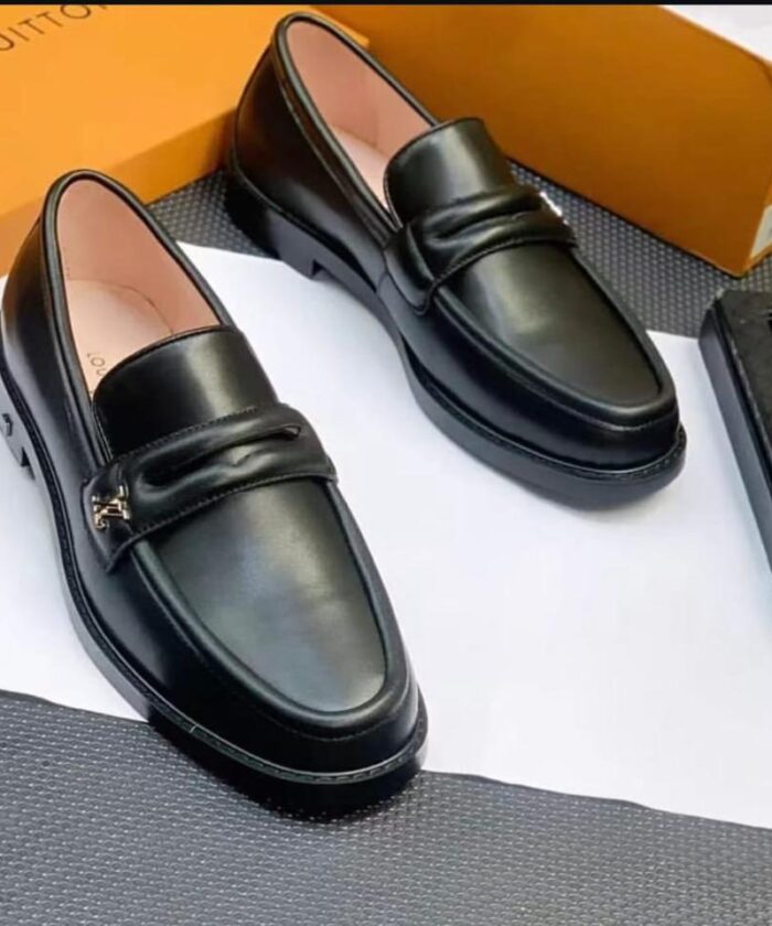 Louis Vuitton Dandy Black Loafers