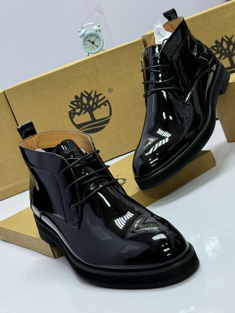 Timberland Glossy Black Lace-Up Boots Timberland Glossy Black Lace-Up Boots