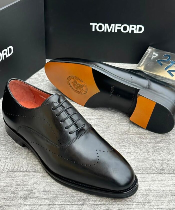Tom Ford Edgar Black Wingtip Brogue Derby Shoes