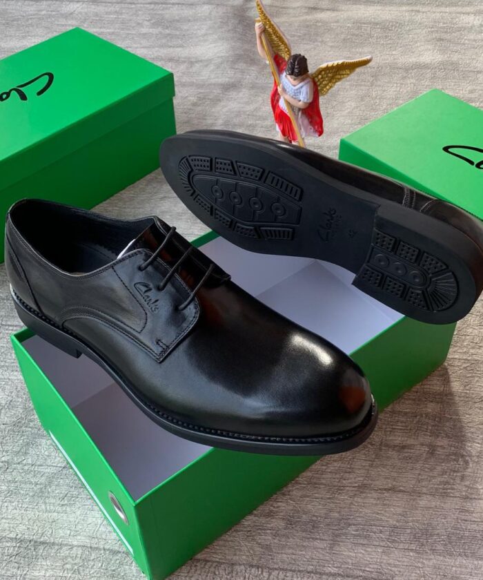 Clarks Exotic Men’s Black Leather Corporate Shoes