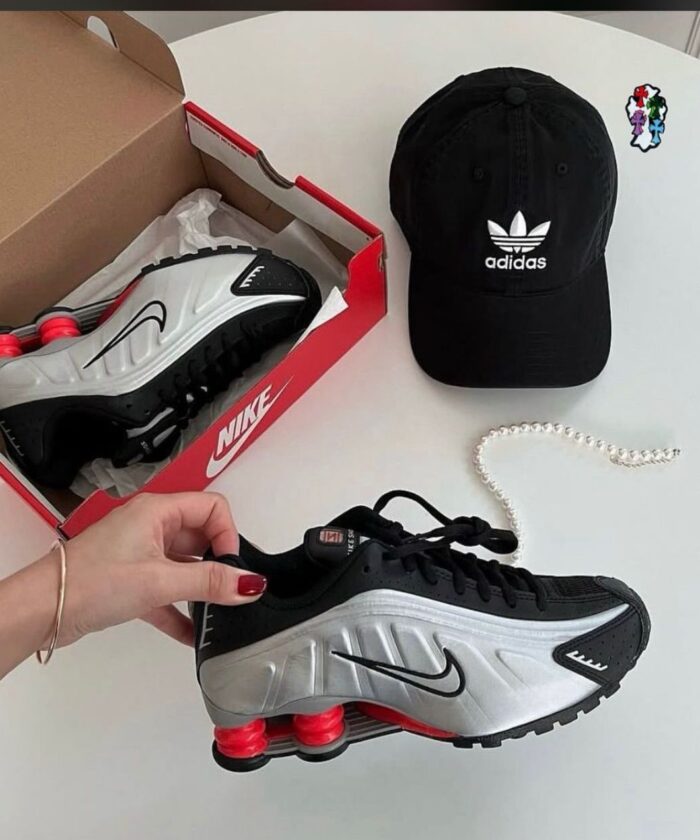 Nike Shox R4 Black and Metallic Silver Sneakers