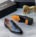 Tom Ford Black Leather Shoes with Orange Outsole