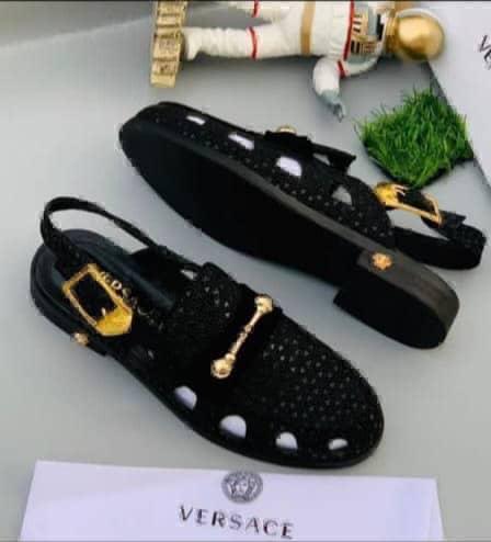 Gold Buckle Gold Bar Detail Luxury Footwear
