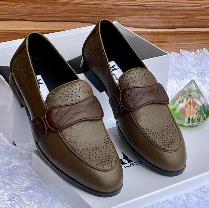 Moreschi Black Textured Leather Loafers