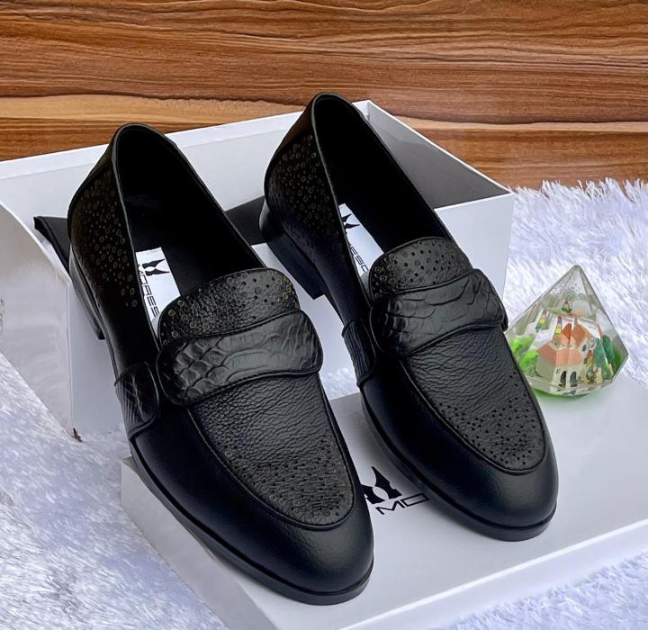 Moreschi Black Textured Leather Loafers Moreschi Black Textured Leather Loafers
