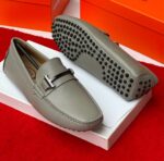 Tod’s Gommino Textured Leather Driving Loafers - Image 2