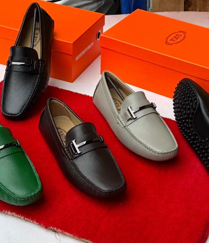 Tod’s Gommino Textured Leather Driving Loafers 1