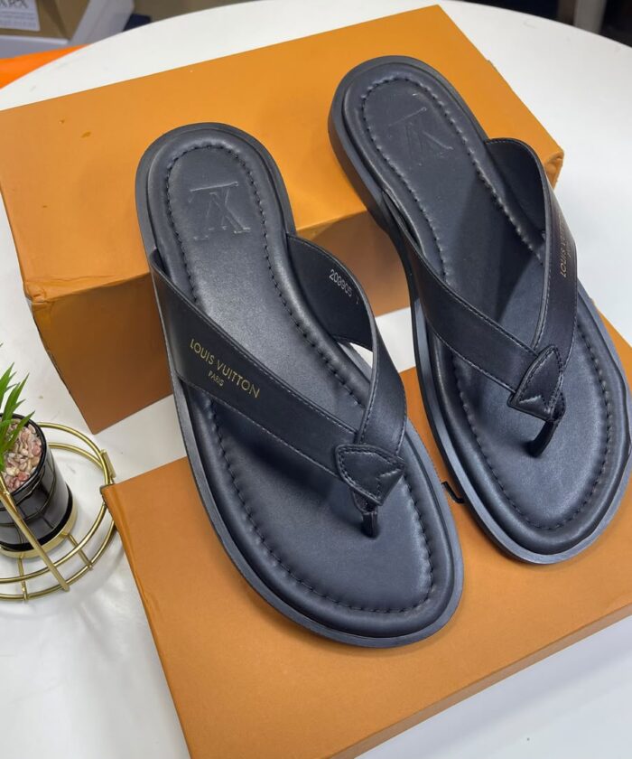 Black Leather Thong Sandals Gold Paris Logo Strap